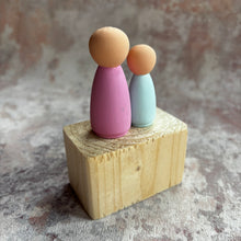 Load image into Gallery viewer, Wooden Peg Doll Family | Mother and Child Gift